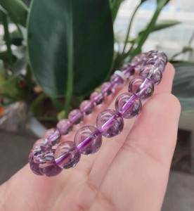 1AF2C415-5AAA-4000-9723-CAB4015C0F8A